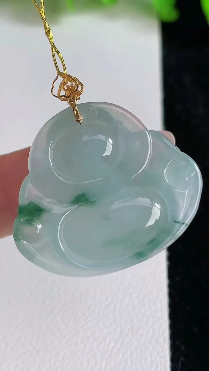 天然A货翡翠18k金飘花佛公吊坠，尺寸24.8-29.4-6.6，重量:7.23g
6月24日