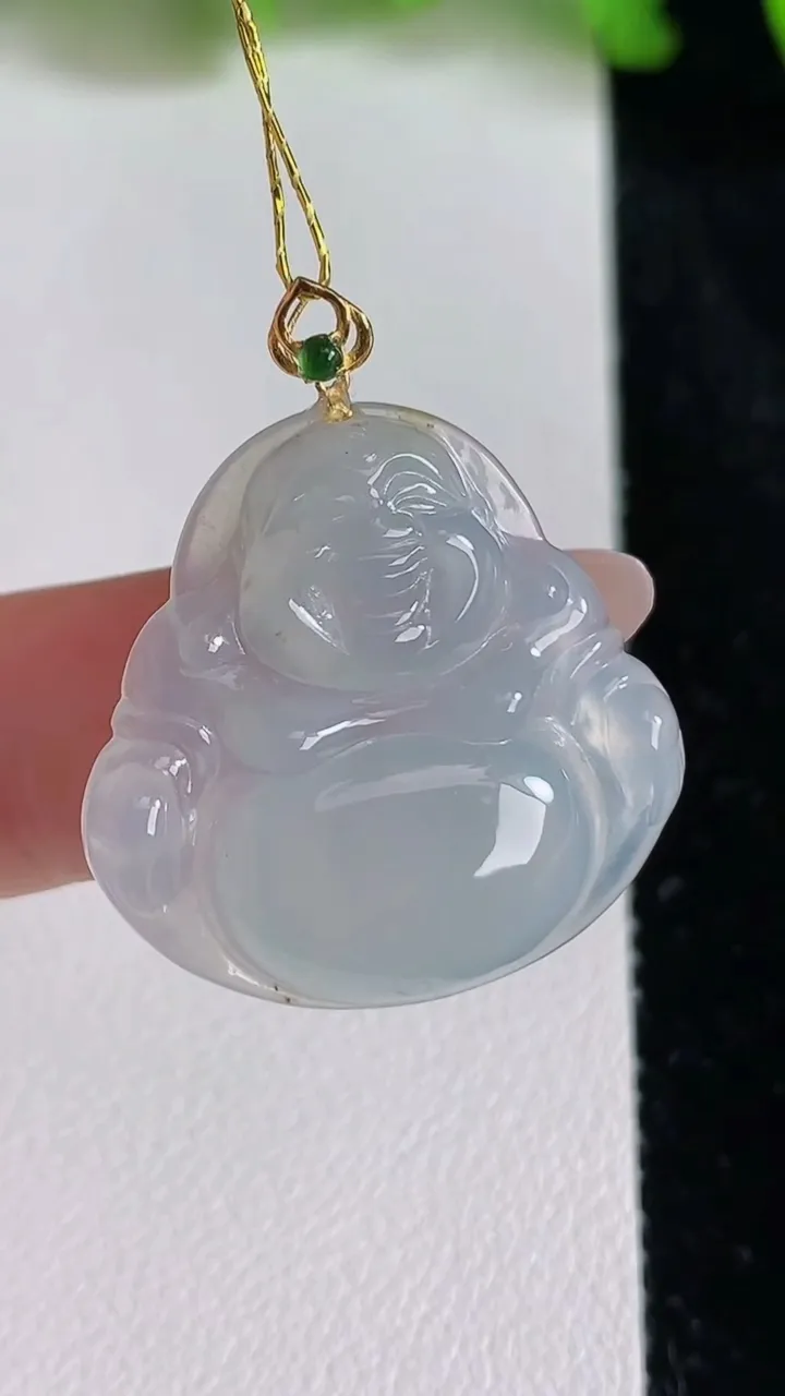 天然A货翡翠种飘花佛公吊坠，尺寸25-25.4-5.2，重量:4.95g
6月24日