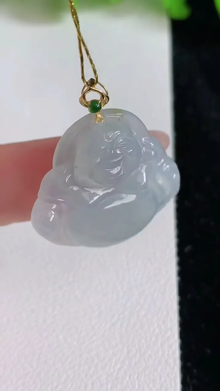 天然A货翡翠种飘花佛公吊坠，尺寸25-25.4-5.2，重量:4.95g
6月24日