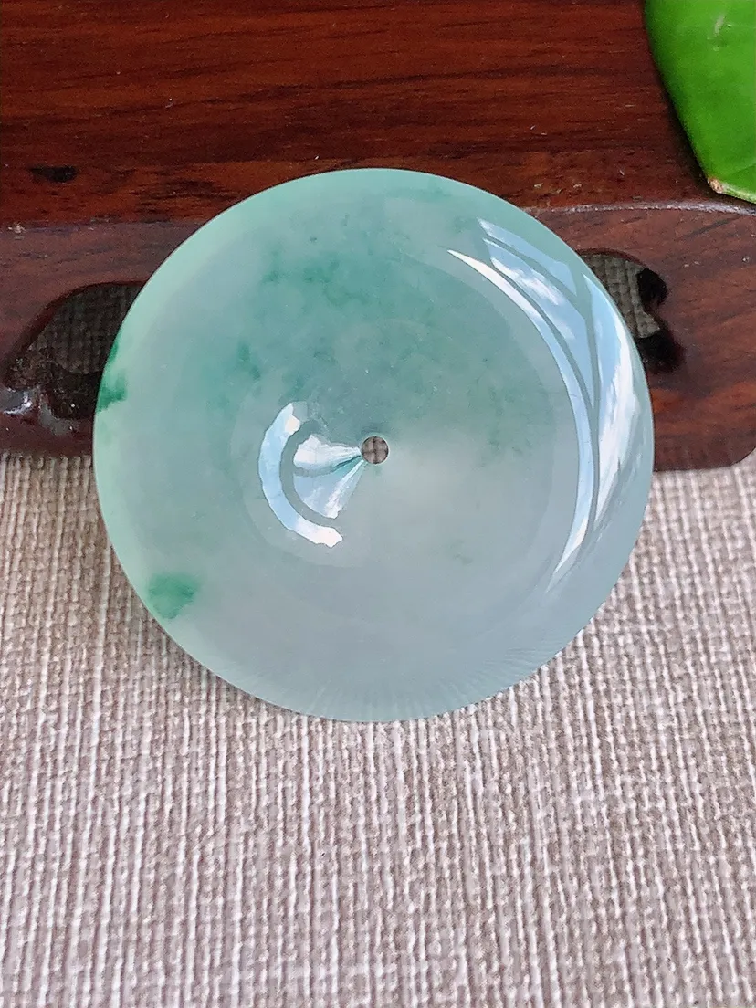 天然A货翡翠飘花大平安扣吊坠尺寸35×5.6m量15.10g 0622