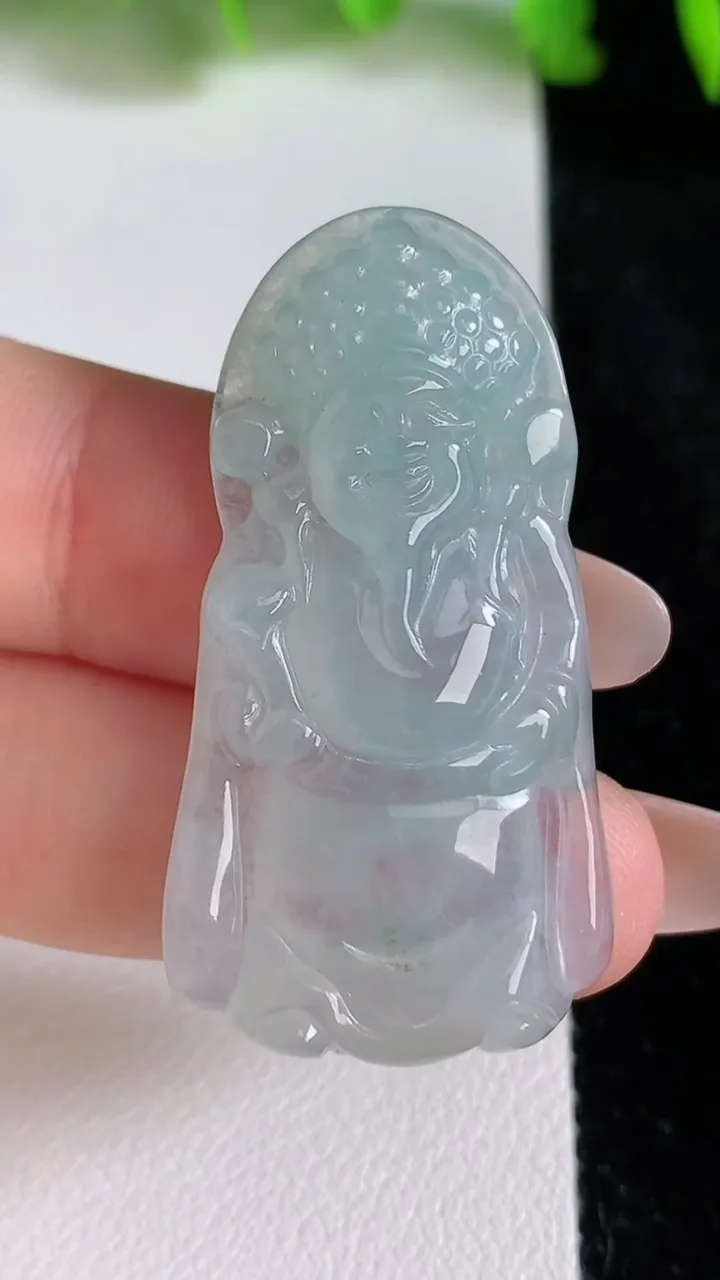 天然A货翡翠飘花财神爷吊坠，尺寸40.8-22-5，重量:9.18g
6月24日