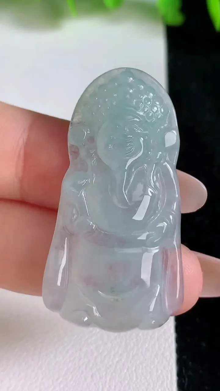 天然A货翡翠飘花财神爷吊坠，尺寸40.8-22-5，重量:9.18g
6月24日