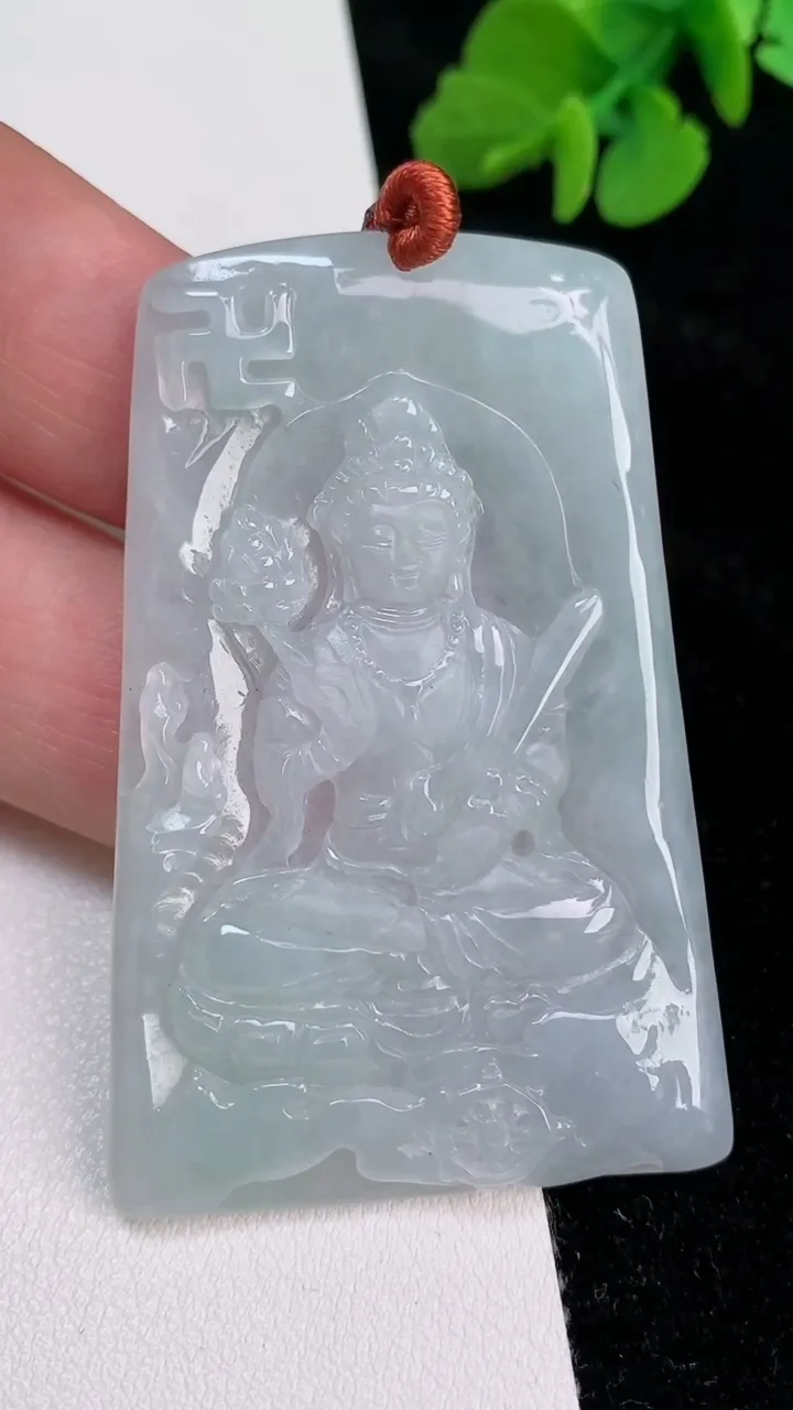 天然A货翡翠虚空藏观音菩萨吊坠，尺寸57.4-38-4.7，重量:24.28g
6月25日