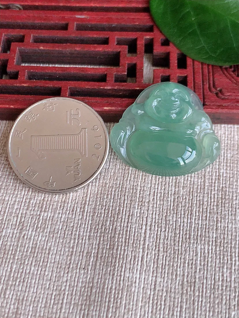 天然A货翡翠晴水佛公吊坠尺寸24×27×5m量4.67g 0624
