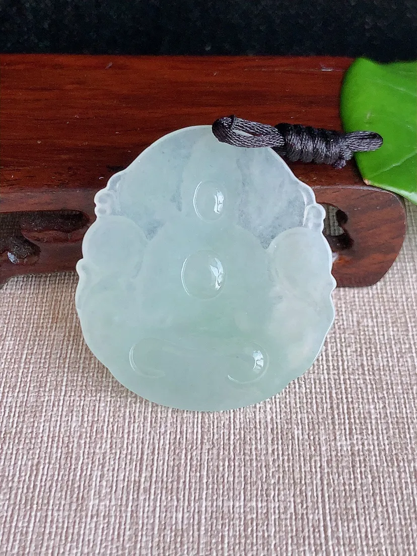 天然A货翡翠晴水大势至菩萨吊坠尺寸46.3×41.8×5m量16.88g 0624
