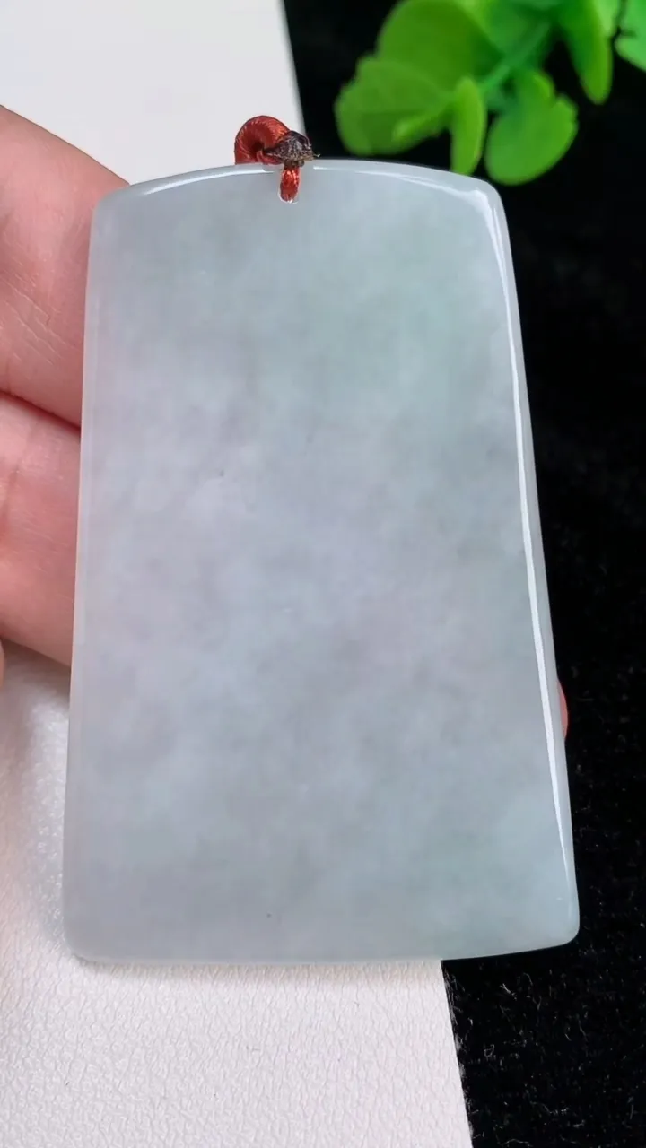 天然A货翡翠虚空藏观音菩萨吊坠，尺寸57.4-38-4.7，重量:24.28g
6月25日