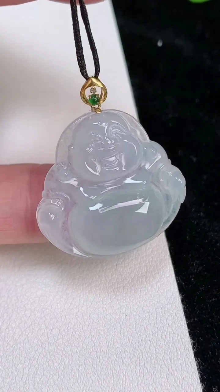天然A货翡翠18k金飘花佛公吊坠，尺寸27-28.4-5.5，重量:6.52g
6月25日
