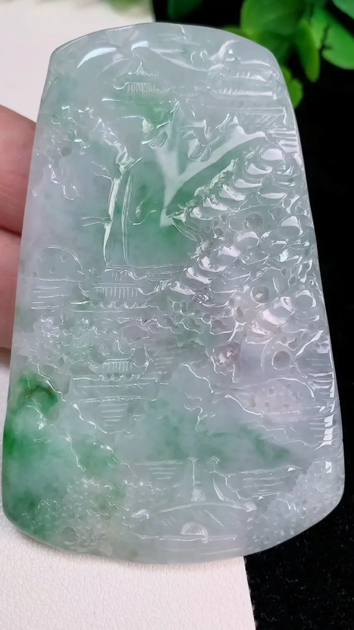 天然A货翡翠山水牌吊坠，尺寸78.6-50-4，重量:43.45g
6月25日