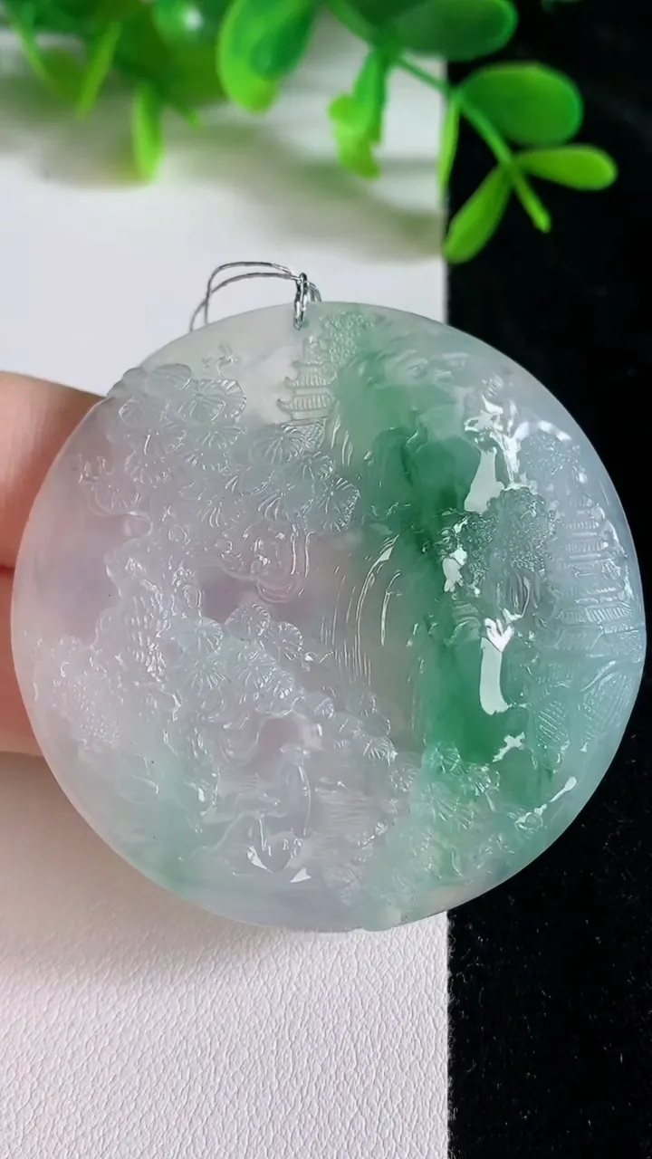 天然A货翡翠山水牌吊坠，尺寸50.8-7，重量:34.28g
6月25日
