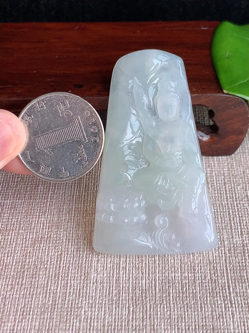 天然A货翡翠虚空藏菩萨吊坠尺寸57.7×33.4×5.2m量20.97g 0624