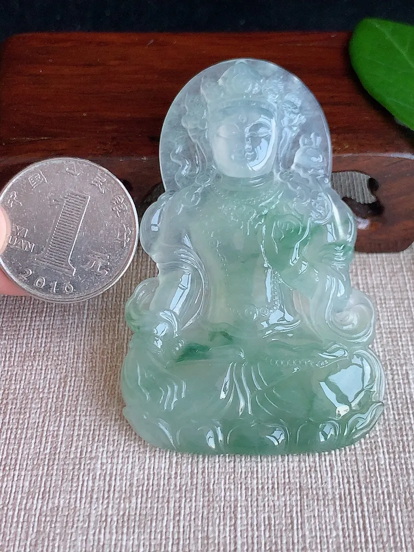 天然A货翡翠飘花大度母观音吊坠 尺寸68.7×43×5.8m量31.38g 0625