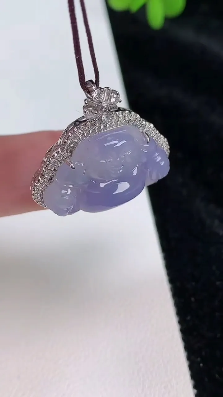天然A货翡翠18k金紫罗兰佛公吊坠，尺寸26.8-26.8-9.2，16-24重量:5.56g
6月26日