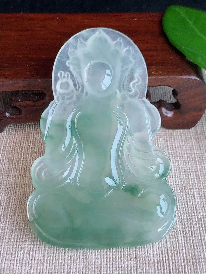天然A货翡翠飘花大度母观音吊坠 尺寸68.7×43×5.8m量31.38g 0625