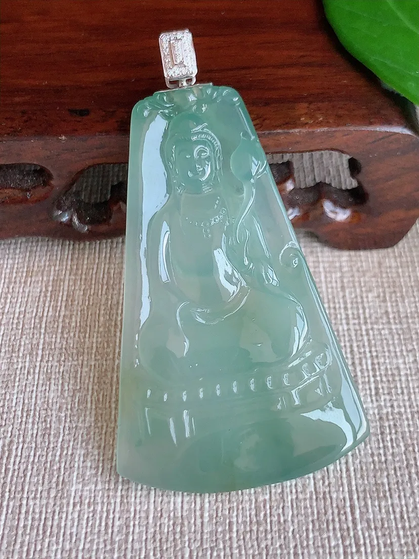 天然A货翡翠18K晴水大势至菩萨吊坠 尺寸61×53×32.3×5.2m量17.40g 0625