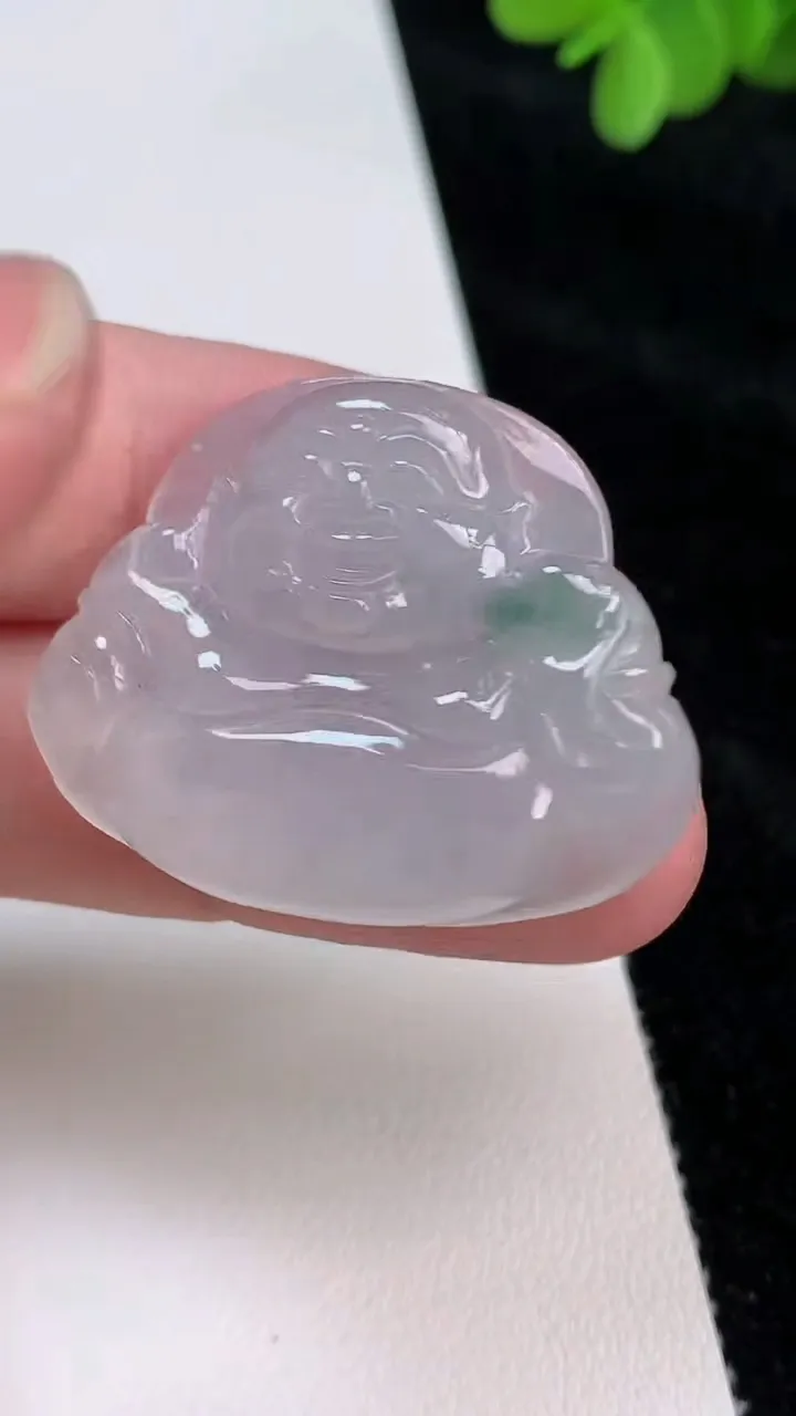 天然A货翡翠飘花佛公吊坠，尺寸28.5-35.9-6.5，重:12.16g
6月26日
