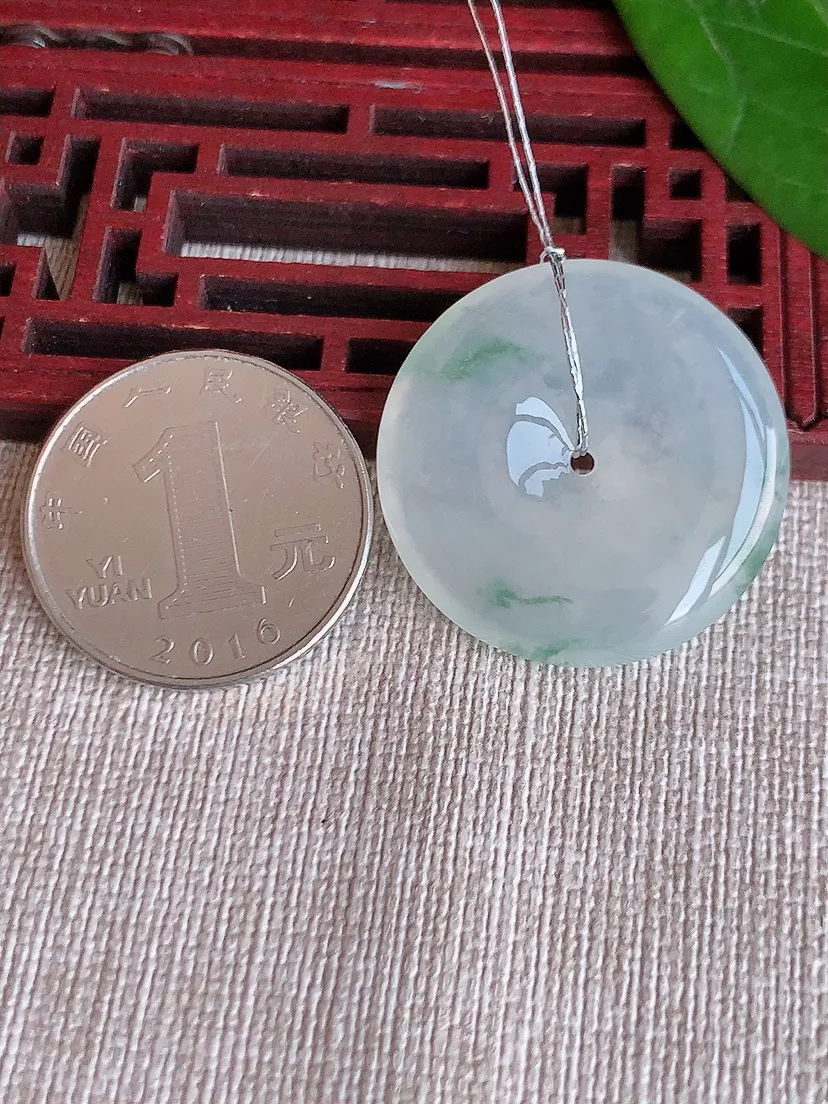 天然A货翡翠飘花平安扣吊坠尺寸29×5.6m量10.24g 0625