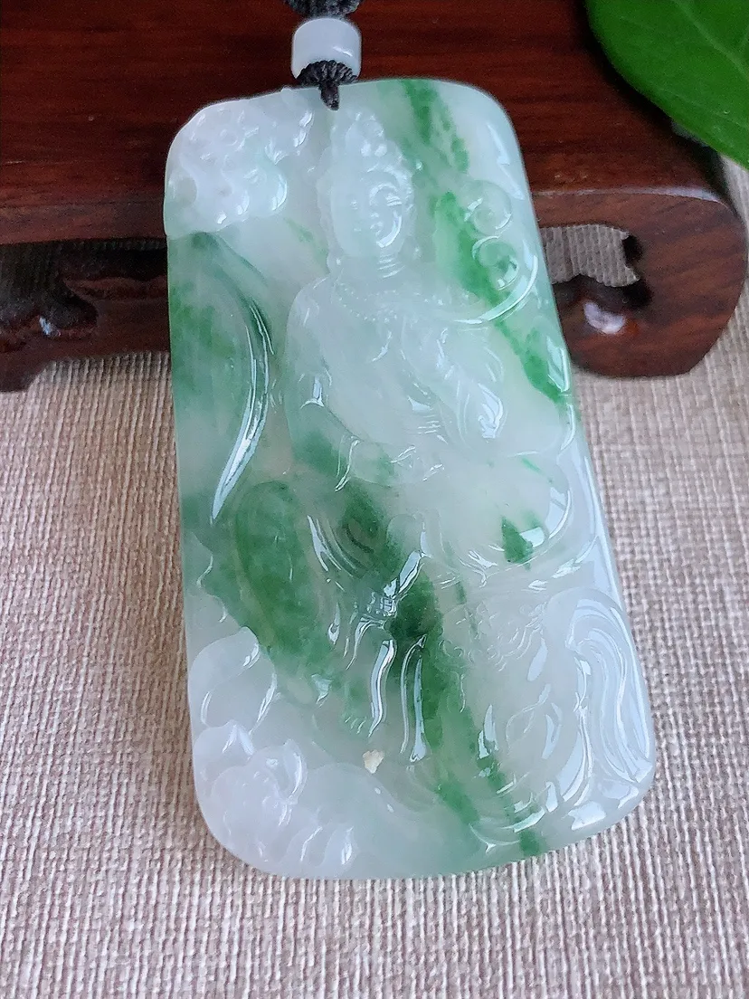 天然A货翡翠飘花普贤菩萨吊坠尺寸71.7×37.2×6m量42.73g 0625