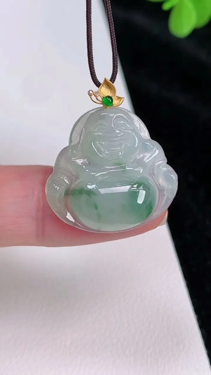 天然A货翡翠18k金飘花佛公吊坠，尺寸21.8-23.6-4.6，重量:3.43g
6月27日