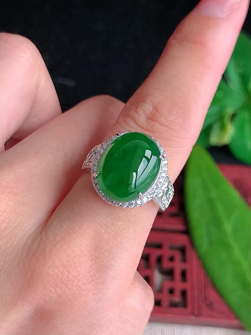 天然A货翡翠925银镶嵌满绿蛋面戒指 圈口可调节 尺寸14.6×11mm 重量3.76g 0627