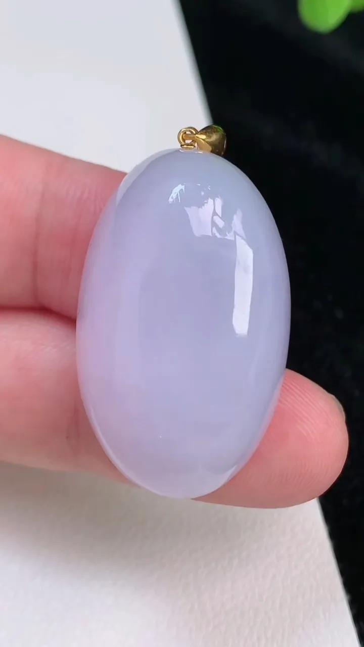 天然A货翡翠18k金紫罗兰蛋面吊坠，尺寸33.2-21-12.8，重量:18.26g
6月27日