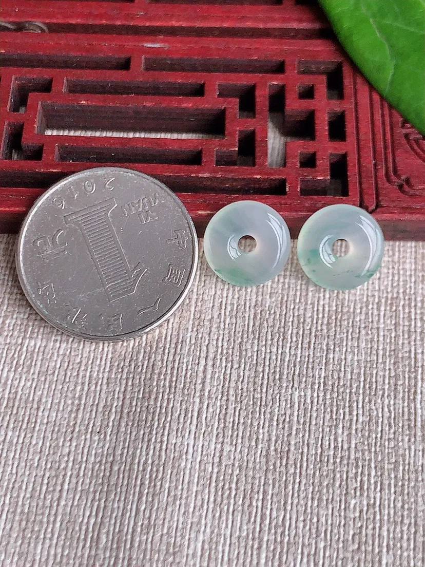 天然A货翡翠飘花平安扣吊坠一对尺寸11.8×3m量1.83g 0627