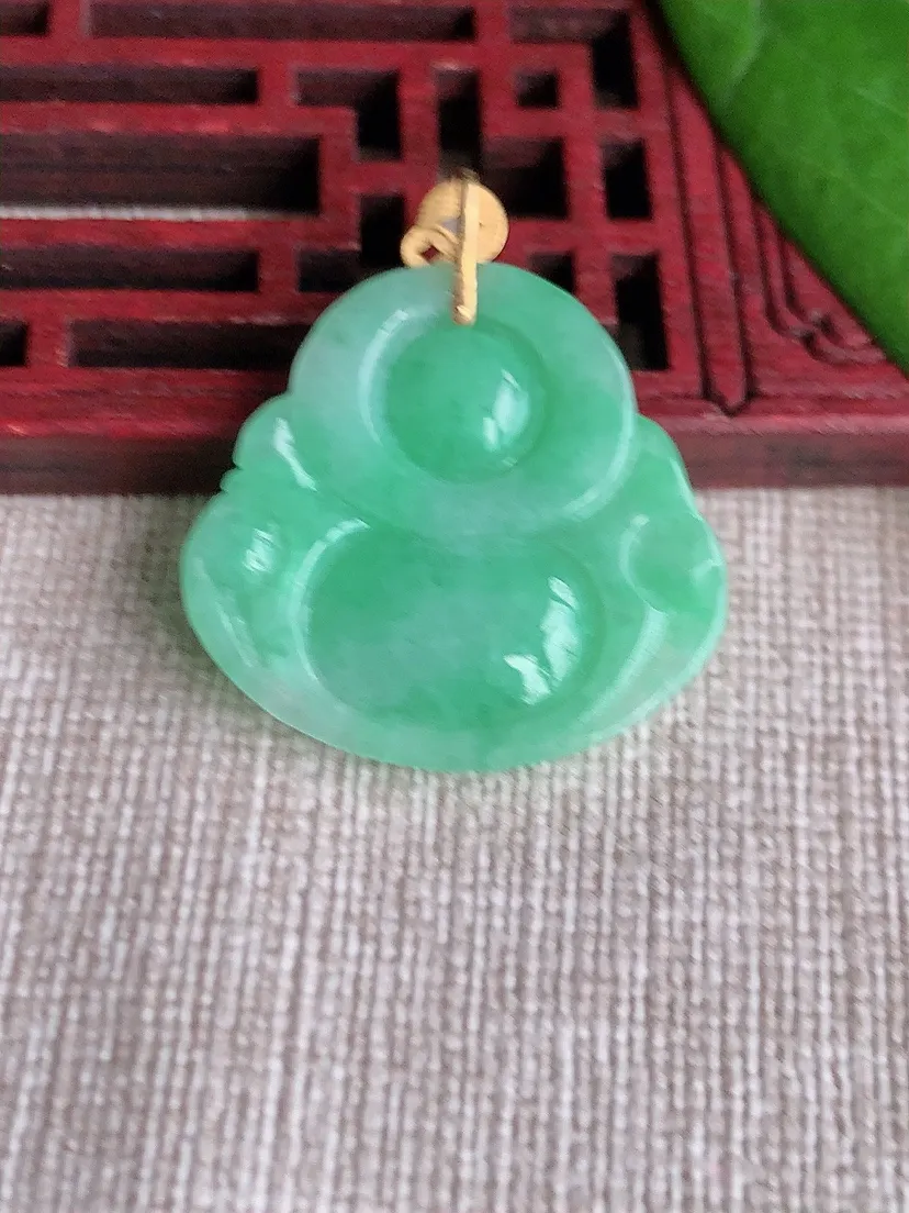 天然A货翡翠冰润18K金扣头甜绿佛公吊坠 尺寸28.7×24×26×4.5m量4.52g 0627