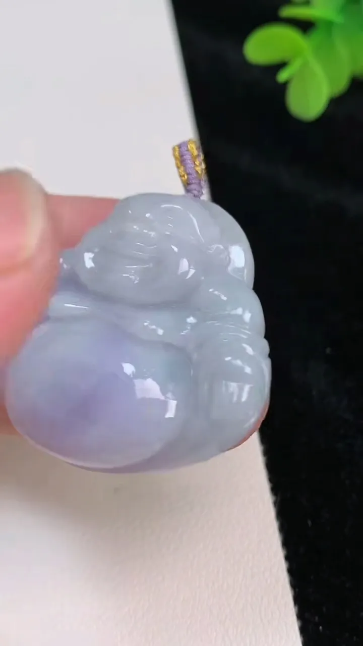 天然A货翡翠紫罗兰佛公吊坠，尺寸37.6-40.5-10.4，重量:25.00g
6月27日