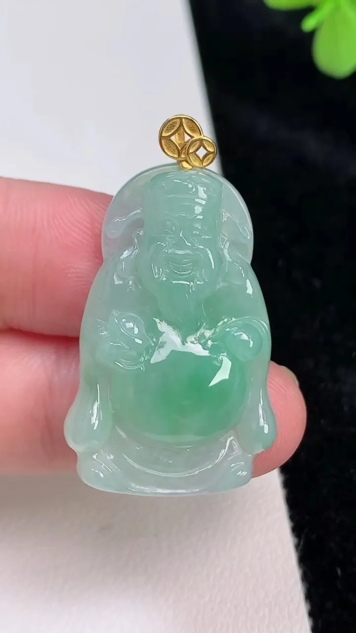 天然A货翡翠财神爷吊坠，尺寸34-22-5.7，重量:7.90g
6月27日