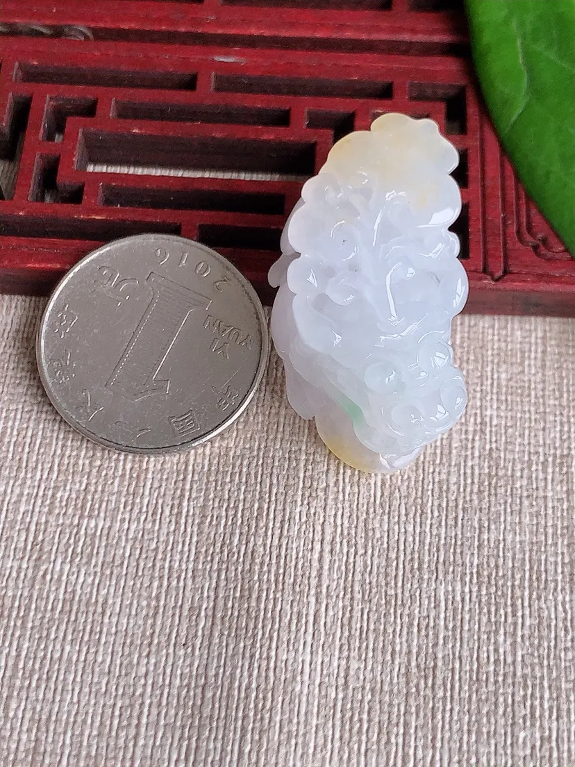 天然A货翡翠黄加绿双彩招财貔貅吊坠尺寸33.5×18×16.4m量20.35g 0627
