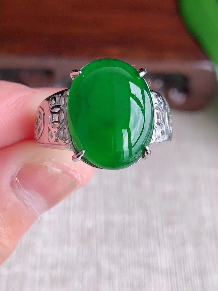 天然A货翡翠925银镶嵌满绿蛋面戒指 圈口可调节 尺寸15.8×12.4mm 重量4.13g 062