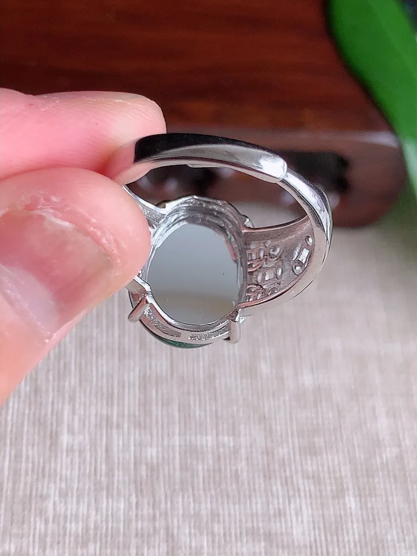 天然A货翡翠925银镶嵌满绿蛋面戒指 圈口可调节 尺寸15.8×12.4mm 重量4.13g 0627