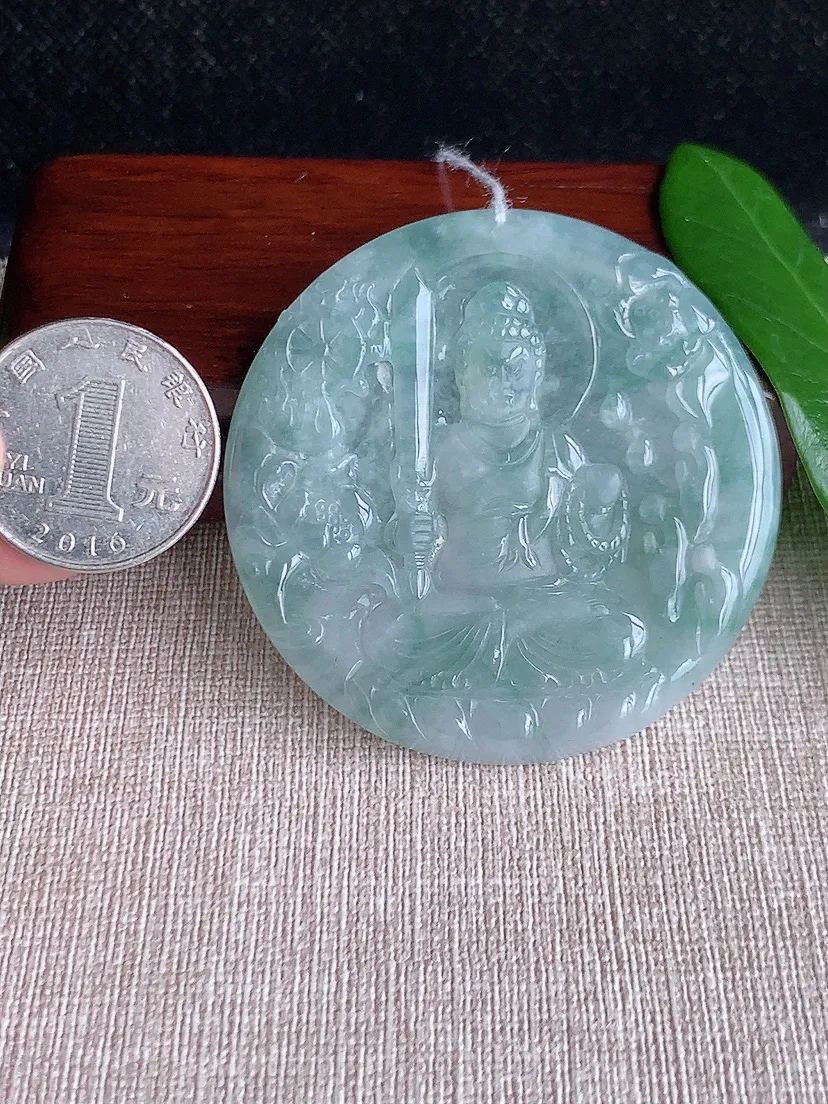 天然A货翡翠飘花不动明王吊坠尺寸55.6×5m量33.74g 0627