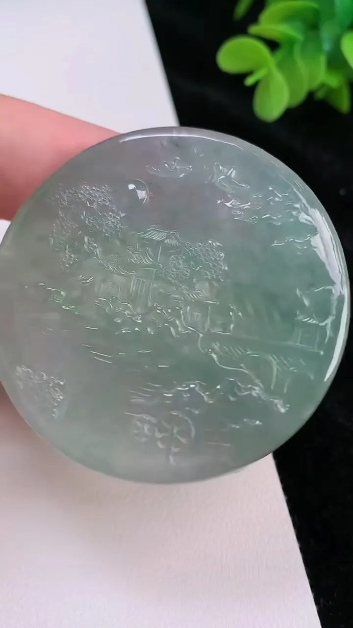 天然A货翡翠山水牌吊坠，尺寸51-5.2，重量:34.78g
6月28日