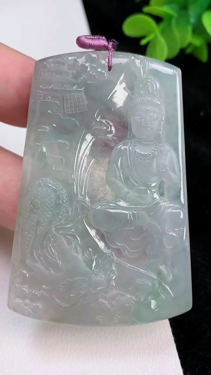 天然A货翡翠祥龙观音菩萨吊坠，尺寸65.7-45-4.5，重量:30.04g
6月28日