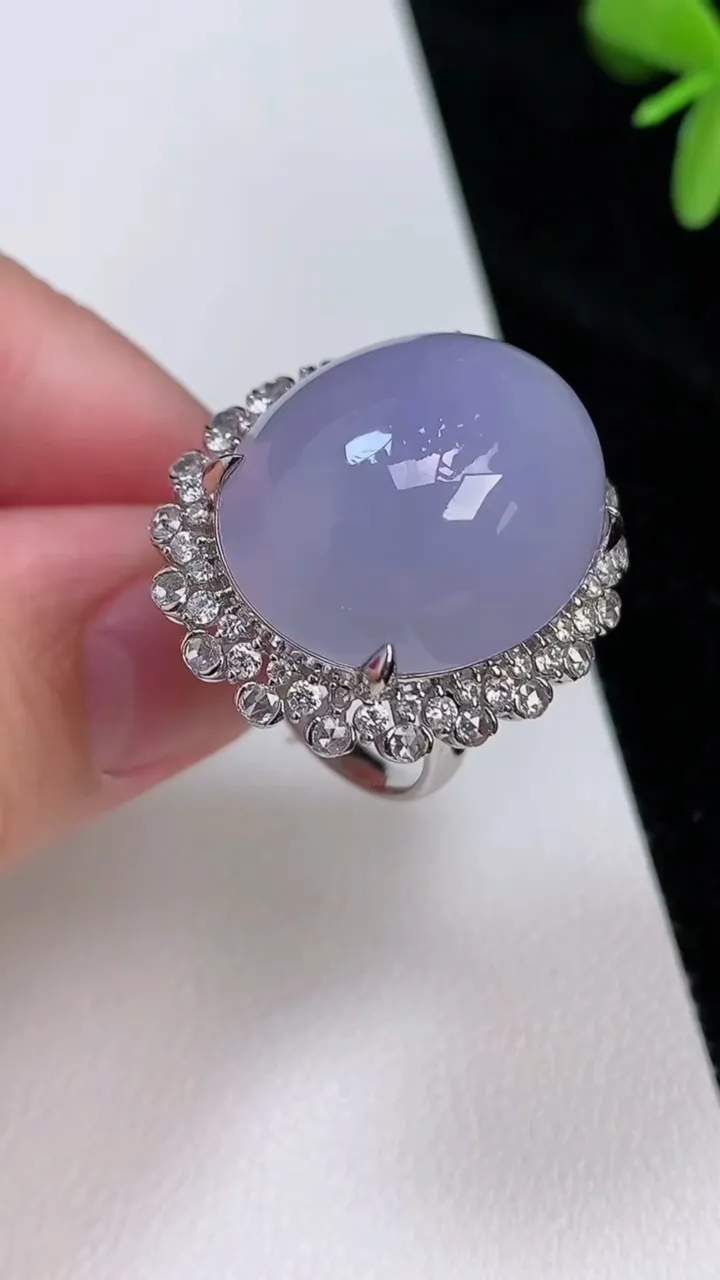 天然A货翡翠18k金紫罗兰蛋面戒指，尺寸18.6-22-18.3，重量:14.18g2025年6月2