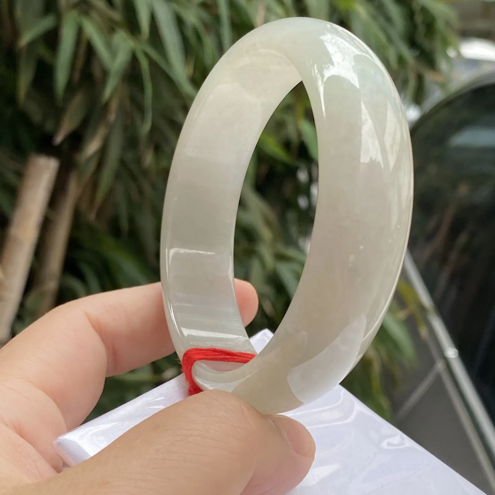 推荐【62.2圈淡金色镯】大圈口，水水润润，细腻，种老水头好，特色黄翡镯，细腻～62.2*17.8*8.5