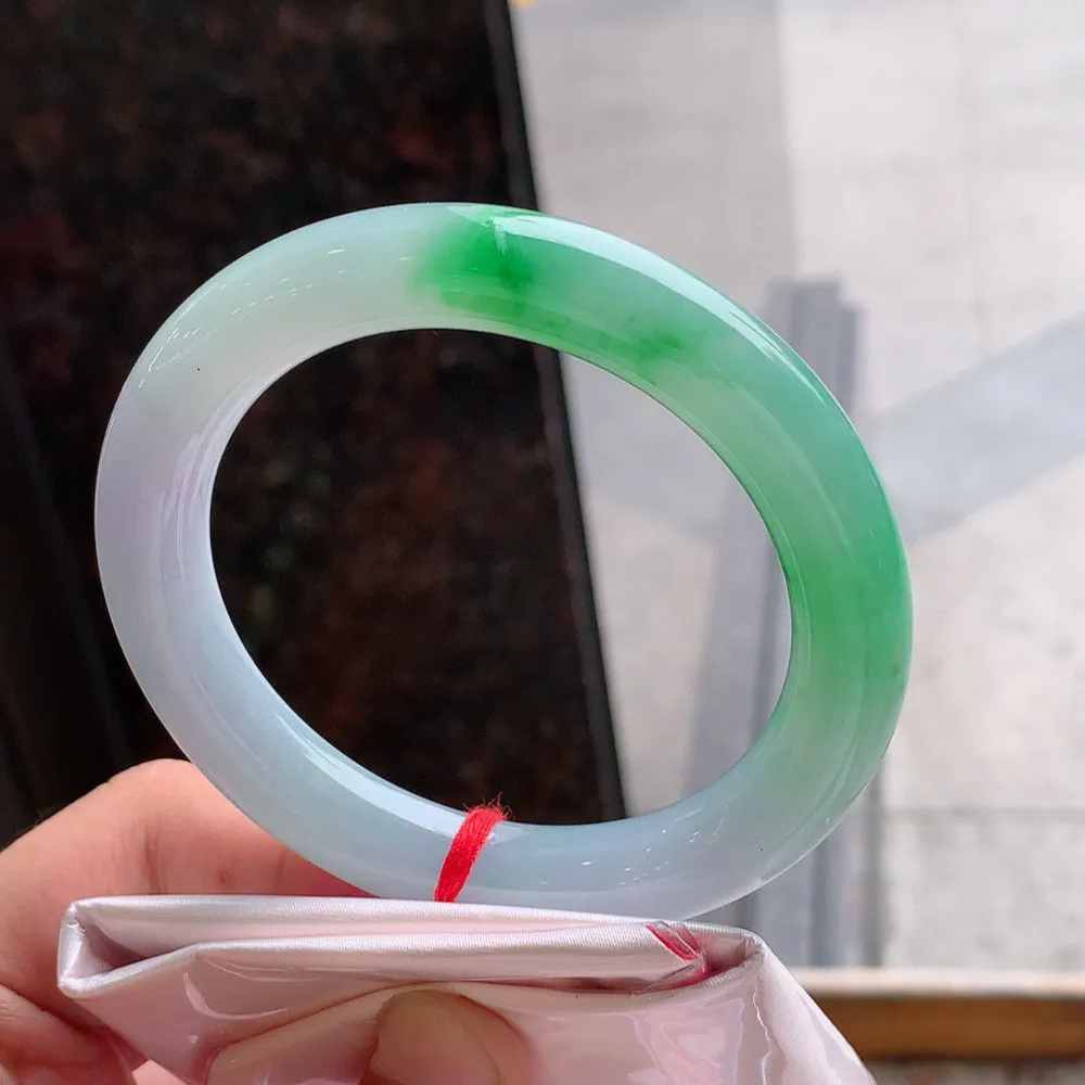 圆条冰春彩 无瑕 尺寸:60.8/11.2 种色兼备