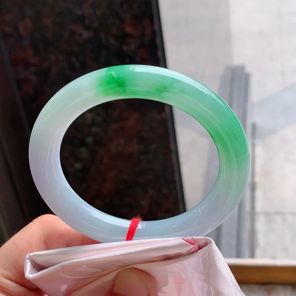 圆条冰春彩 无瑕 尺寸:60.8/11.2 种色兼备