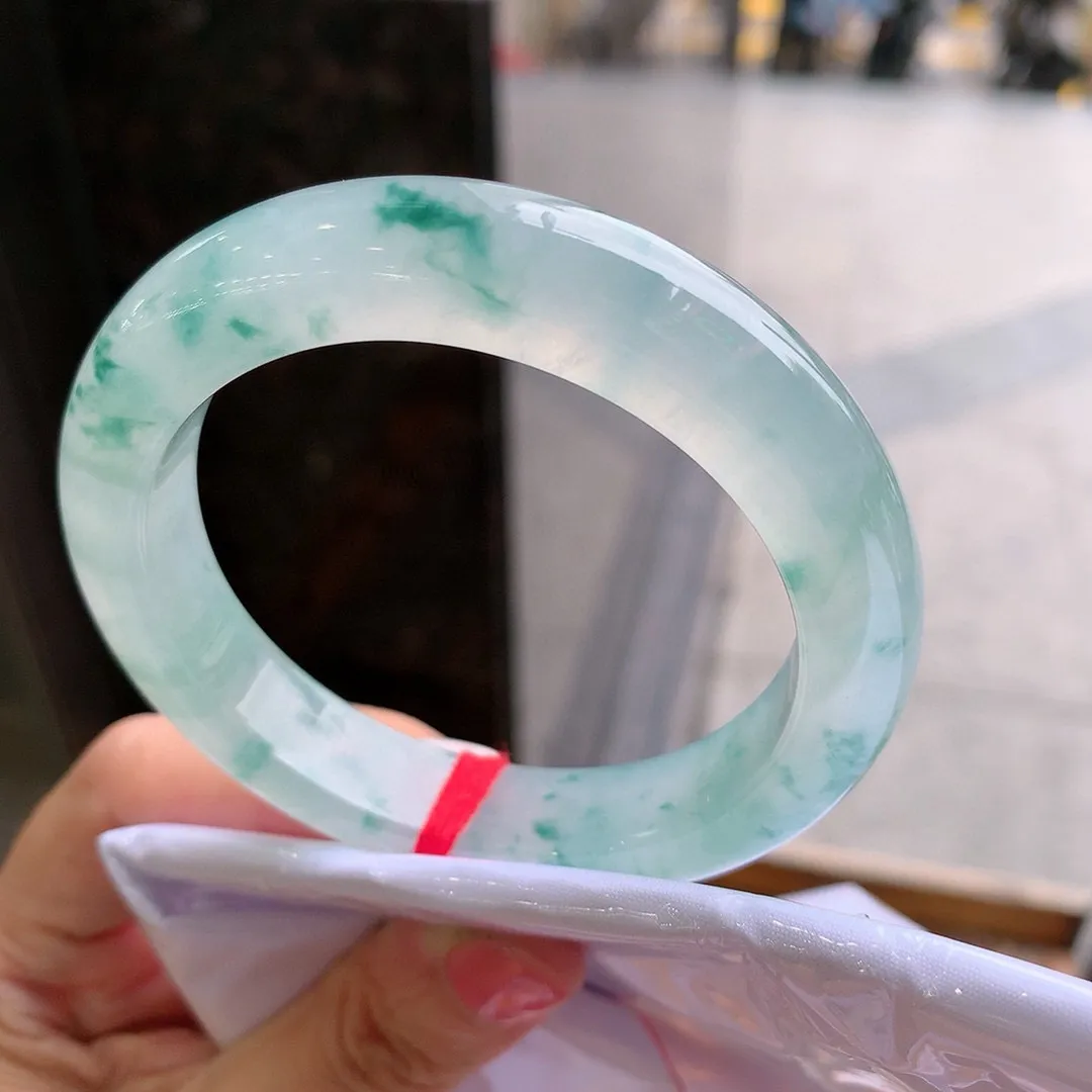 正圈冰玻飘花 无瑕 尺寸:56.9/12.3/9.6 花美 种水好