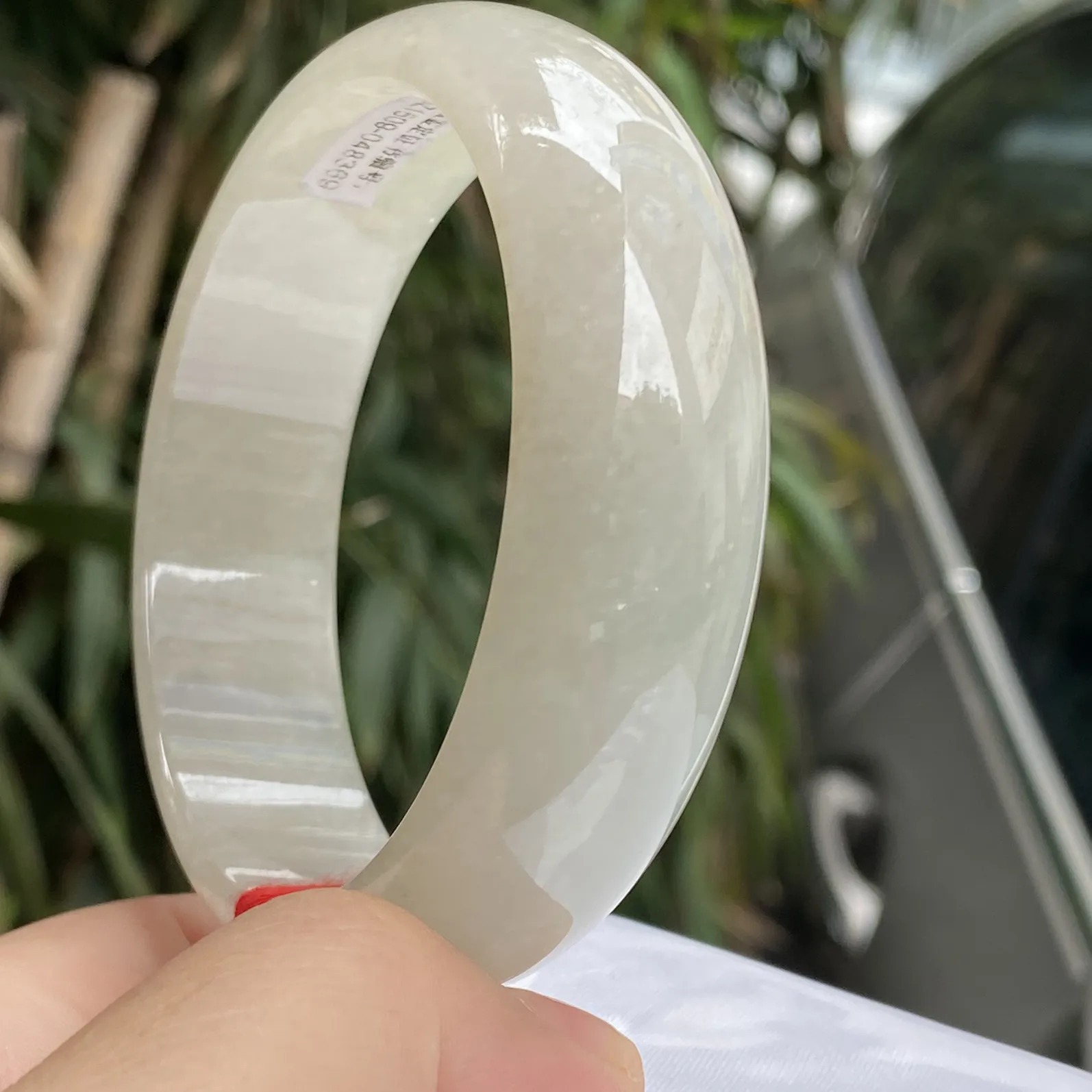 推荐【60圈淡金色镯】大圈口，水水润润，细腻，种老水头好，特色黄翡镯，细腻~~60*19*7.5