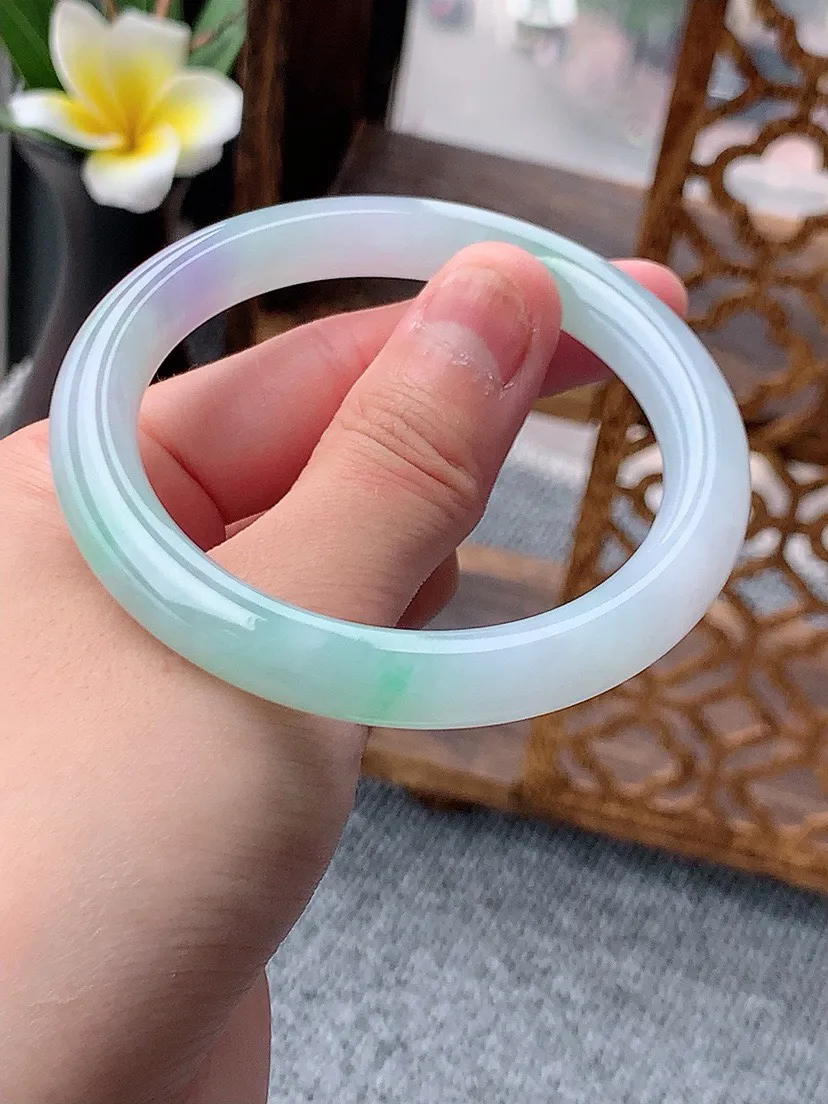 a货翡翠老坑春彩紫罗兰飘绿圆条手镯54-55圈口 尺寸54×8.5mm 重量40.79g 0531