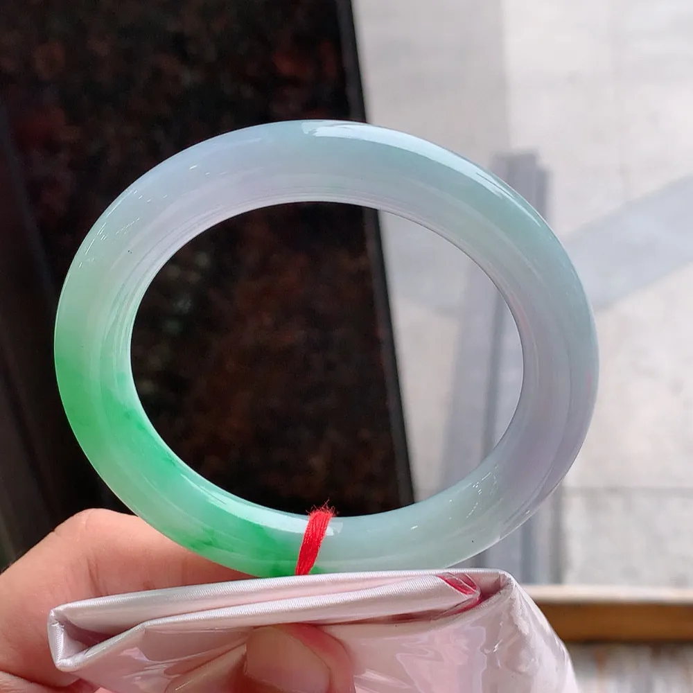 圆条冰春彩 无瑕 尺寸:60.8/11.2 种色兼备