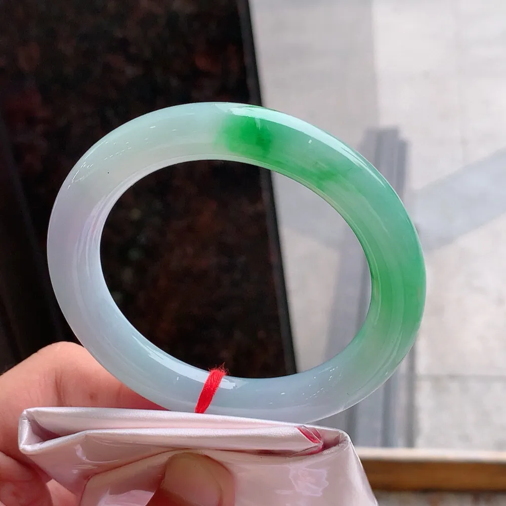 圆条冰春彩 无瑕 尺寸:60.8/11.2 种色兼备