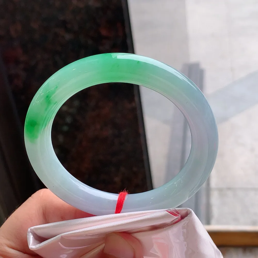 圆条冰春彩 无瑕 尺寸:60.8/11.2 种色兼备