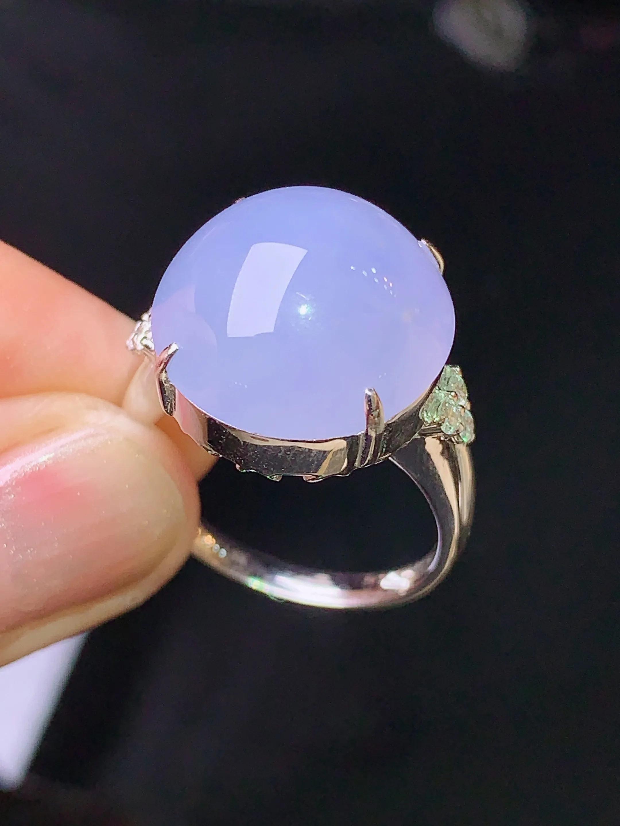 18k金钻镶嵌紫罗兰蛋面戒指 玉质细腻 色泽艳丽  圈口14 整体尺寸15.7*14.8*12
