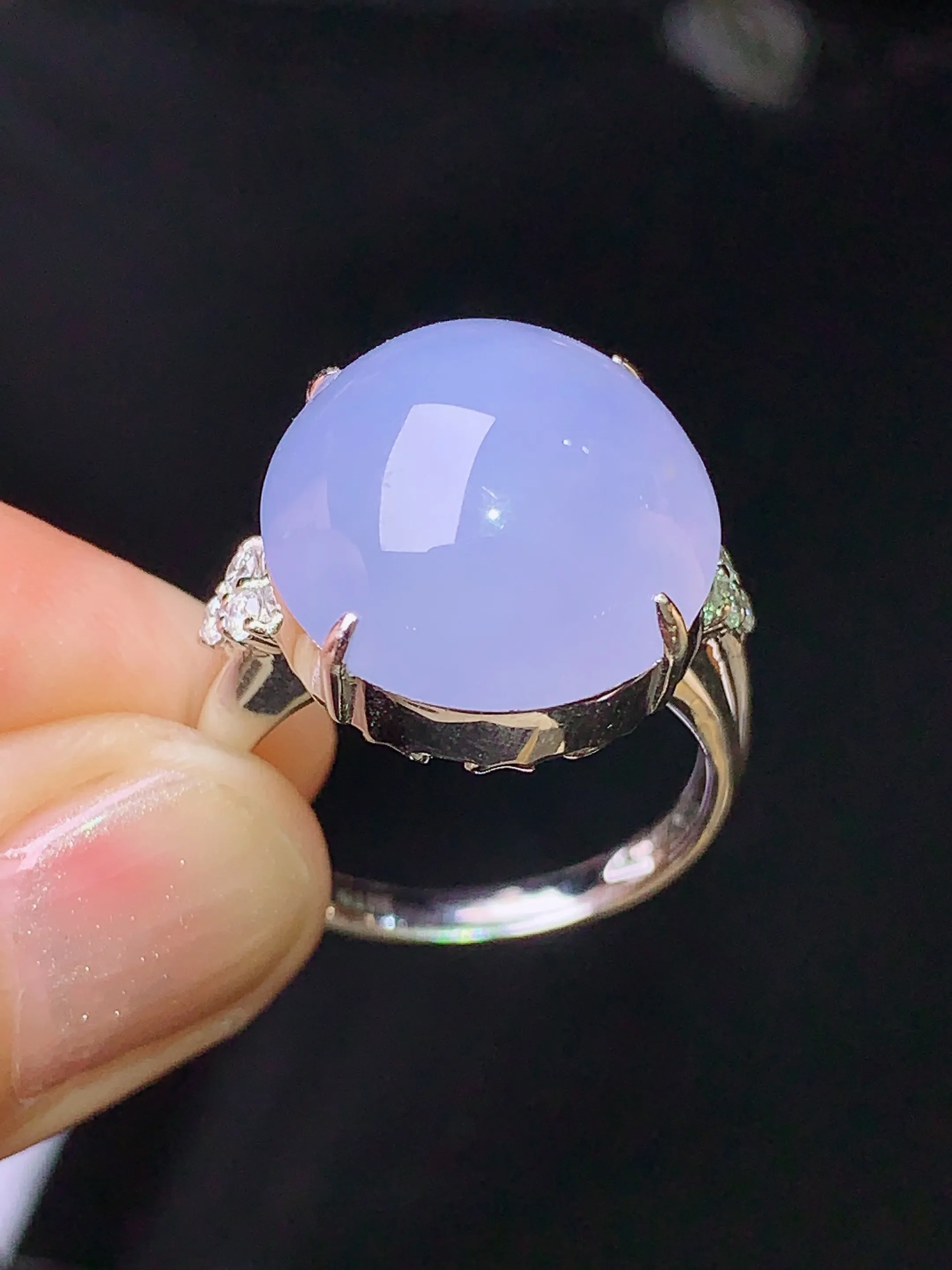 18k金钻镶嵌紫罗兰蛋面戒指 玉质细腻 色泽艳丽  圈口14 整体尺寸15.7*14.8*12