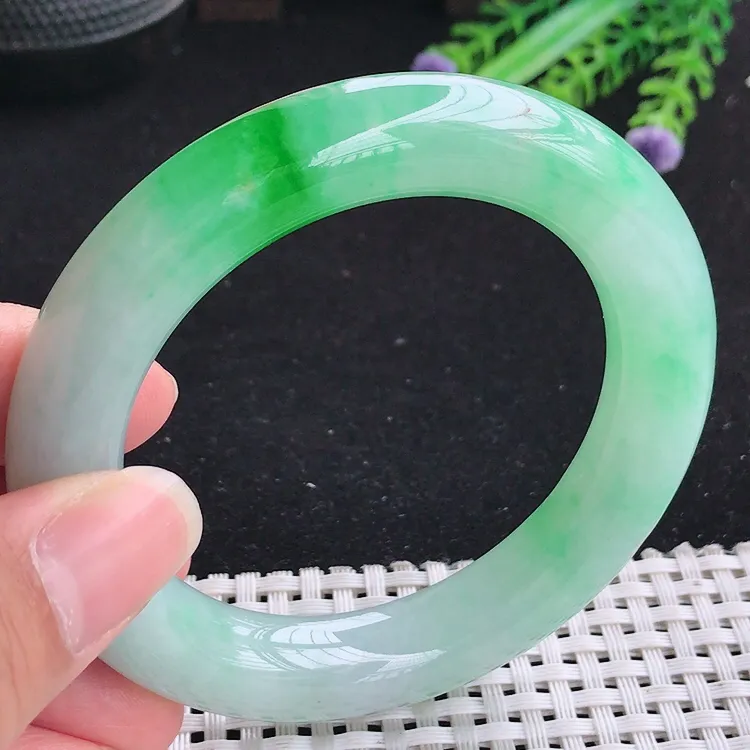 自然光55圈口老坑冰润起胶飘阳绿胖圆条手镯翡翠玉镯尺寸55/11.8/11.5