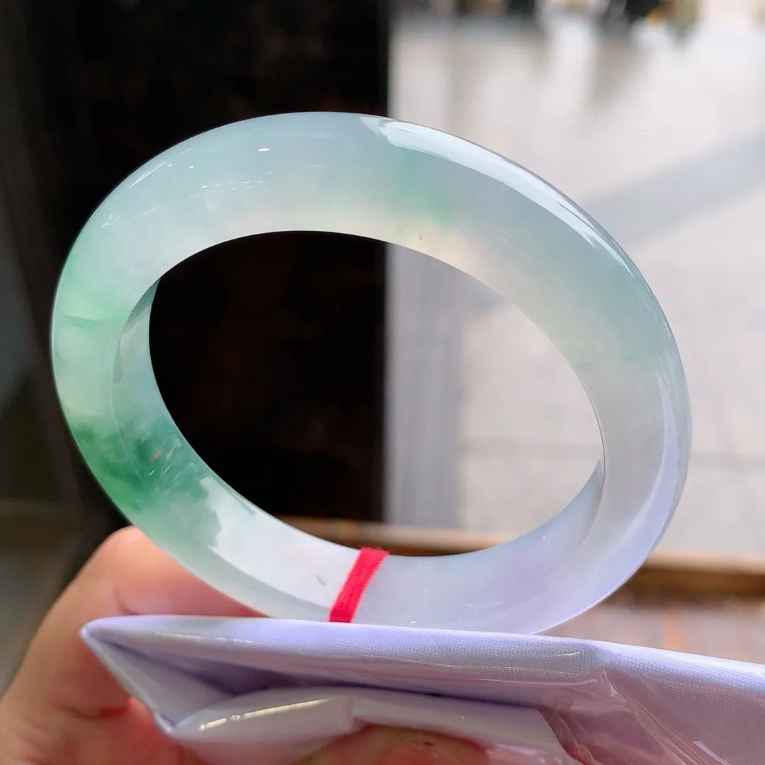 正圈冰玻飘花 一丝细线 尺寸:56.1/11.9/9 种水好
