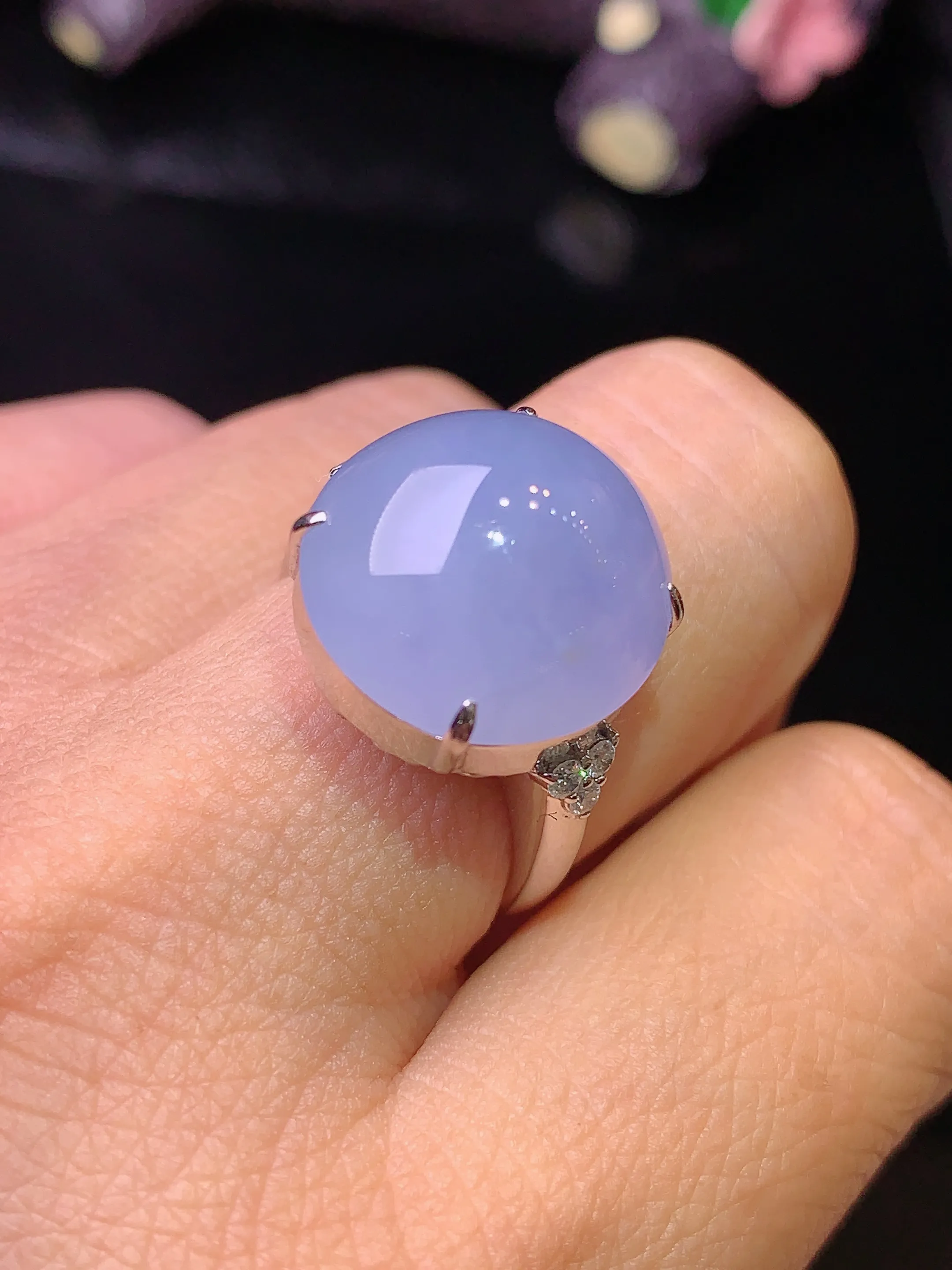 18k金钻镶嵌紫罗兰蛋面戒指 玉质细腻 色泽艳丽  圈口14 整体尺寸15.7*14.8*12
