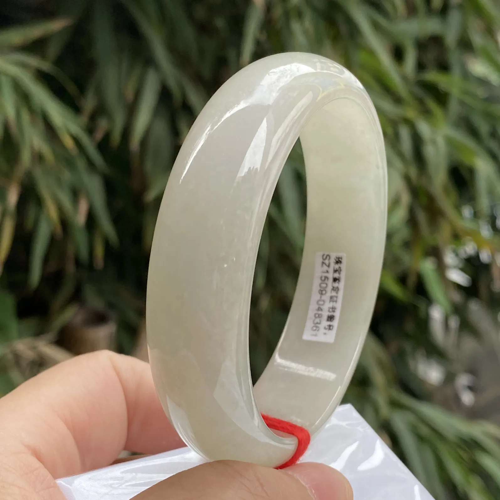 推荐【62.2圈淡金色镯】大圈口，水水润润，细腻，种老水头好，特色黄翡镯，细腻～62.2*17.8*8.5